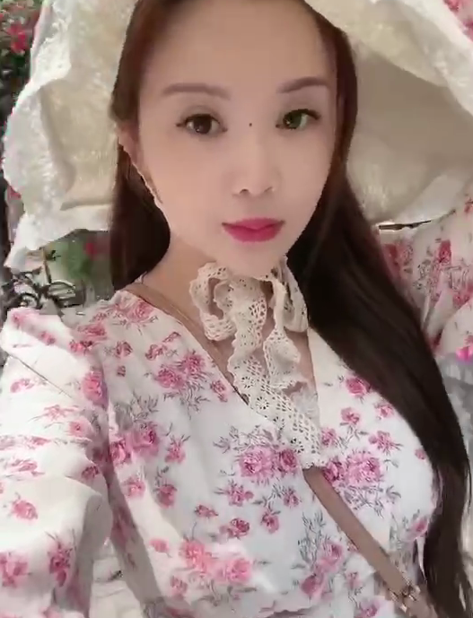 身材很好的小姐姐